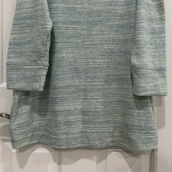 T By Talbots Heathered Cold Shoulder Sweatshirt 3/4 Sleeve in Teal Size Medium - Picture 5 of 11